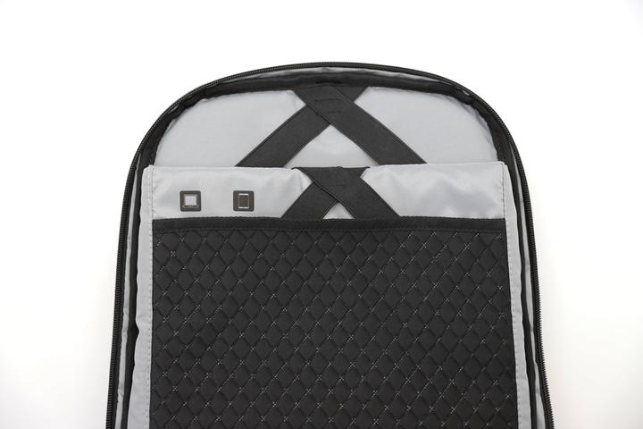 Produktbild 14"-Rucksack mit LED-Anzeige