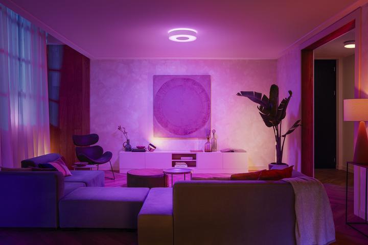 Actual product image Philips Hue White & Color Ambiance Infuse (2400 lm)