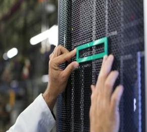 Produktbild HPE E SSD, 2.5 inch, NVMe Gen4, High Performance, Read Intensive, BC, U.3, PM1733 (7680 GB, 2.5")