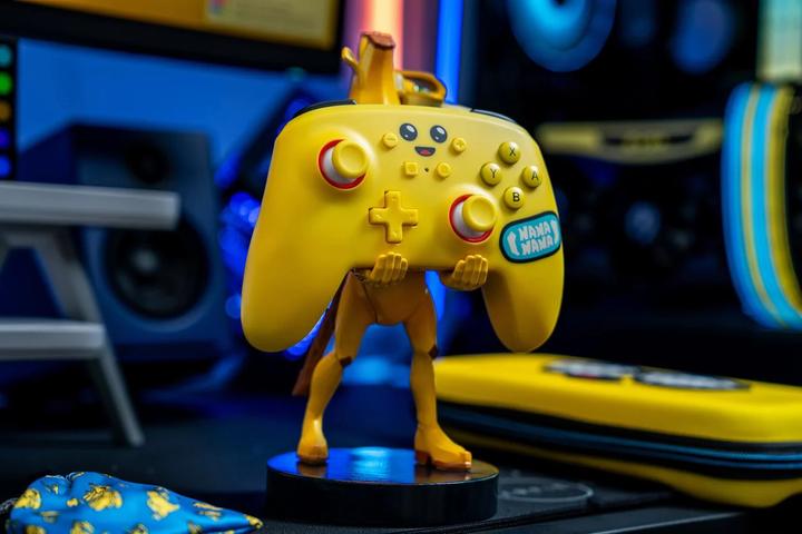 Image du produit Exquisite Gaming Cable Guys - Fortnite - Peely Support Chargeur pour Téléphone et Manette (PS5)