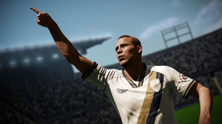 Actual product image EA Games FIFA 18 (PS4, DE)