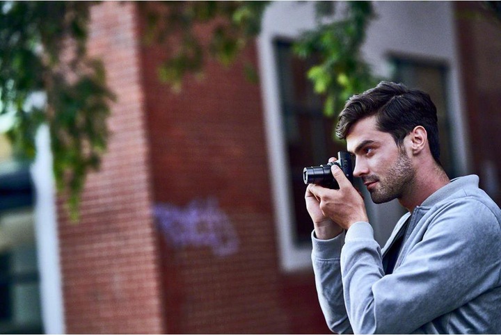 Actual product image Sony Cyber-shot DSC RX100 VI (24 - 200 mm, 20.10 Mpx, 1")