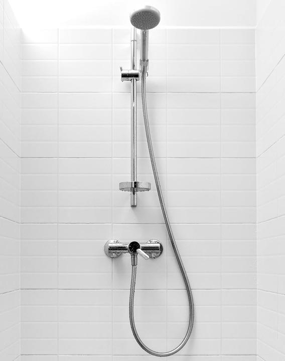 Produktbild Qwork Duschstange mit flexibler Duschkopfhalterung