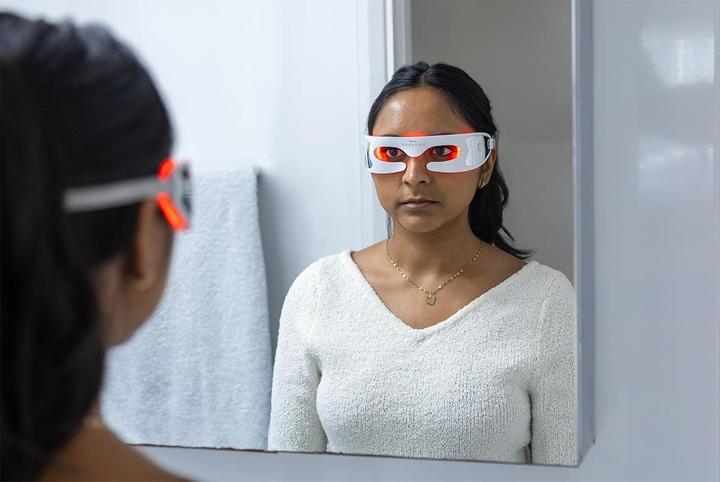 Actual product image Stylideas Radiant Eyes Red Light Goggles