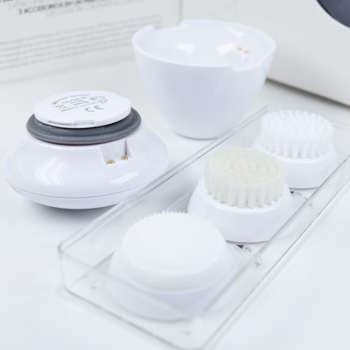 Actual product image Beurer ELLE FCE60 replacement brush set