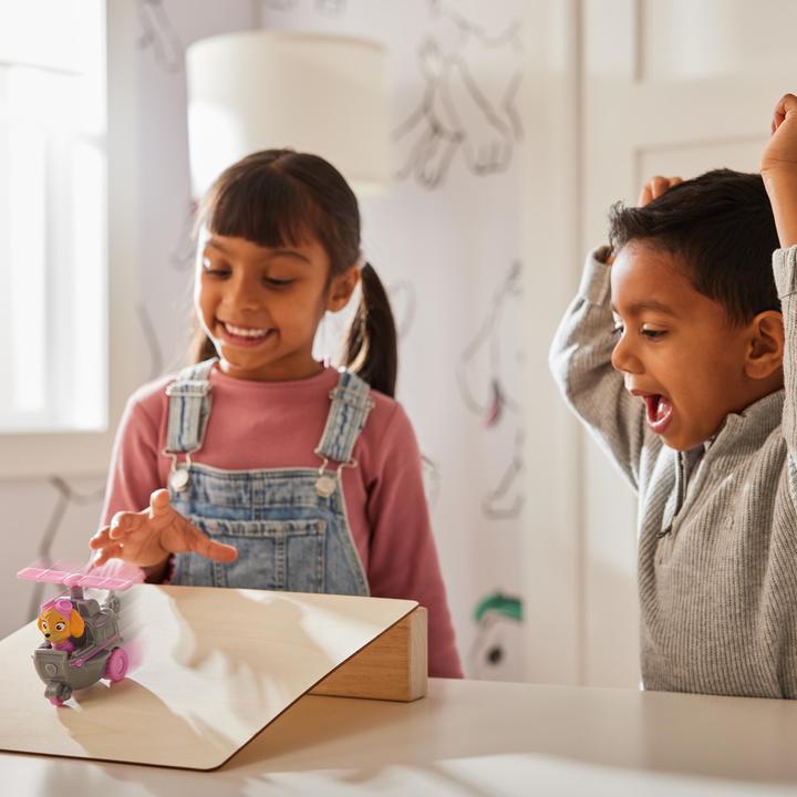 Produktbild Spin Master Paw Patrol Deluxe Rescue Racers