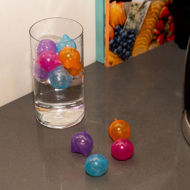 Produktbild Kikkerland Reusable Cat Ice Cubes