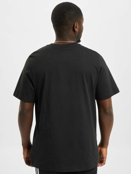 Produktbild Adidas Essential (M)