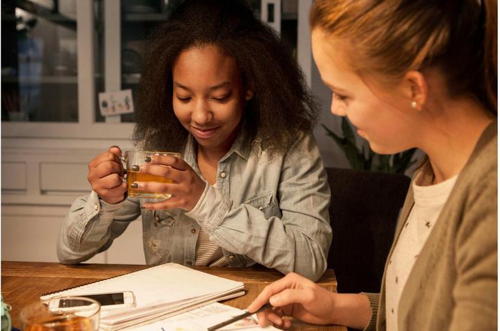 Produktbild Philips LED Lampe (E27, 806 lm, 1x)