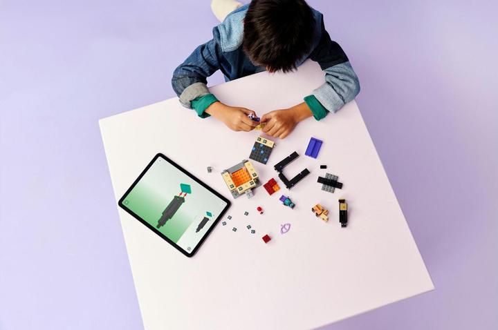 Actual product image LEGO Reise durch Nether und Endportal (21584, LEGO Minecraft)