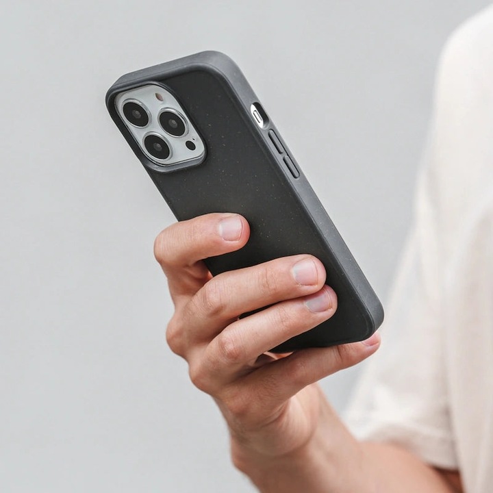 Actual product image Woodcessories BioCase (Apple iPhone 14 Pro Max)