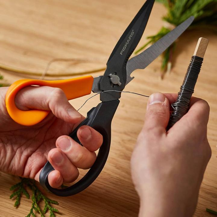 Image du produit Fiskars ciseaux multi-usages (23 cm)