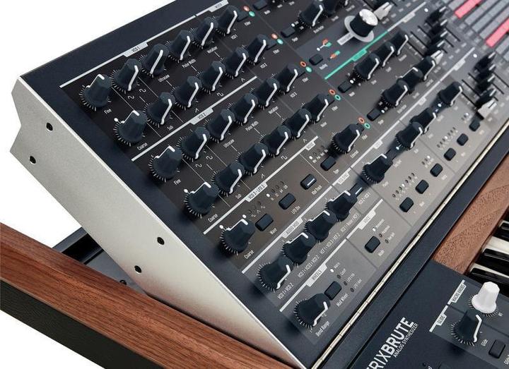 Produktbild Arturia MatrixBrute