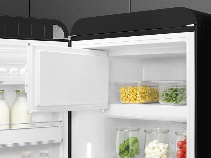 Actual product image Smeg Retro Style FAB28LBL5 (270 l)