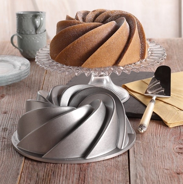Actual product image Nordic Ware Rondo Gugelhupf baking tin (25.50 cm)