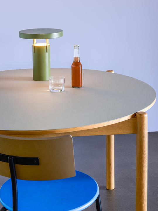 Produktbild Hübsch Oblique Esstisch Runde Grau (115 x 75 cm)