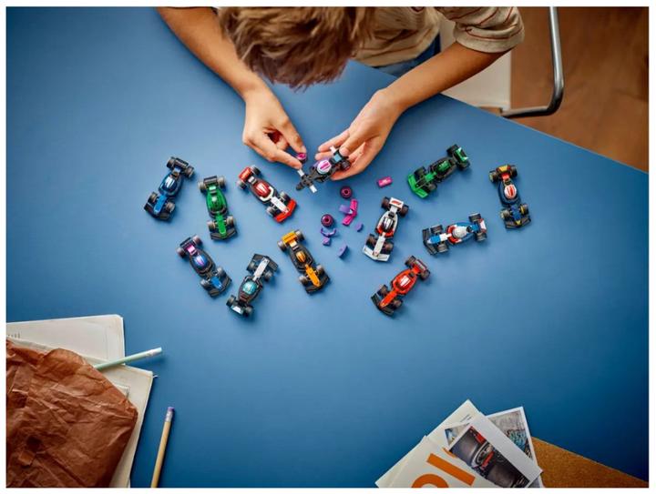 Actual product image LEGO F1 racing cars to collect (Assorted) (71049, LEGO Minifigures)