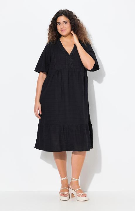 Image du produit Ulla Popken Robe midi en seersucker, coupe évasée, décolleté en V et manches courtes (50, 52)