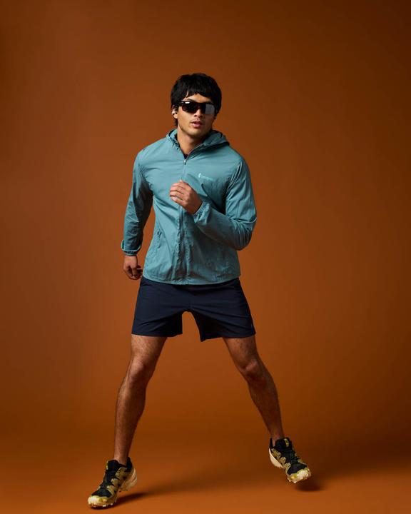 Actual product image Cotopaxi Pacaya Lite Hooded Jacket (M)