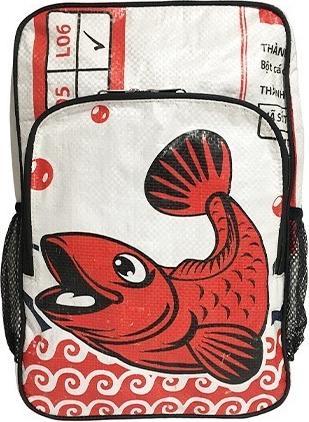 Produktbild Bekos Upcycling - Kinderrucksack aus recycelten Fischfuttersäcke roter Fisch Medium