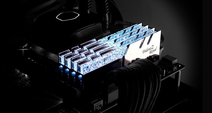 Actual product image G.Skill Trident Z Royal (8 x 16GB, 3200 MHz, DDR4-RAM, U-DIMM)
