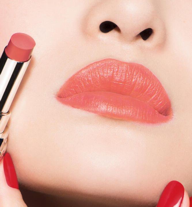 Actual product image Dior Rouge Ultra Rouge (450 Ultra Lively)