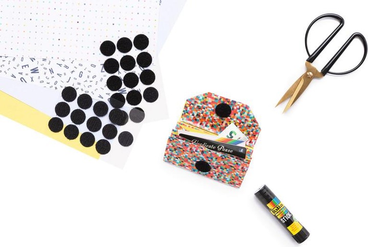 Actual product image Folia Velcro points (20 mm)