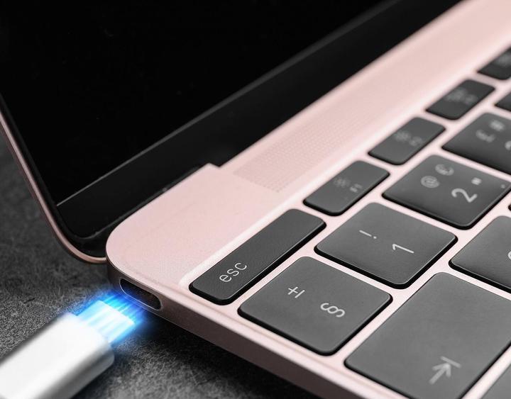 Produktbild D-Link DUB-2335, USB Type-C, HDMI, RJ-45, USB 3.2 Gen 1 (3.1 Gen 1) Type-A, USB Type-C, 5000 Mbit/s (USB-C, 6 Ports)