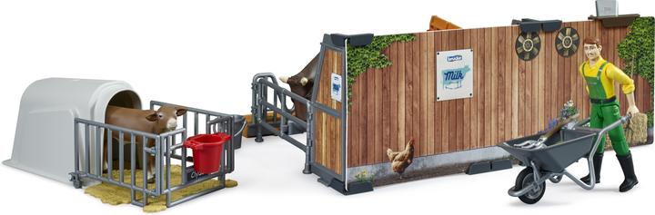Actual product image Bruder Cow and calf barn with farmer