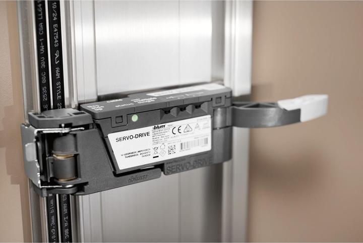 Actual product image Blum Antriebseinheit Servo-Drive