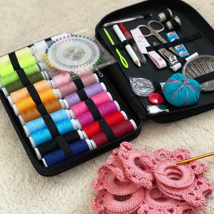 Actual product image Intirilife 126-piece sewing kit in black