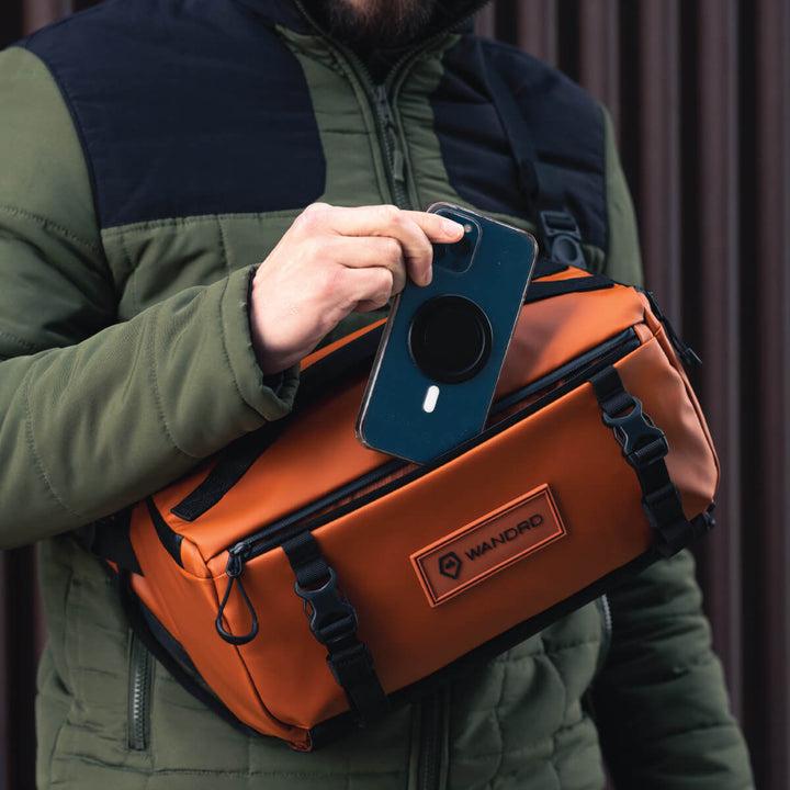 Actual product image Wandrd Rouge Sling (Camera shoulder bag, 9 l)