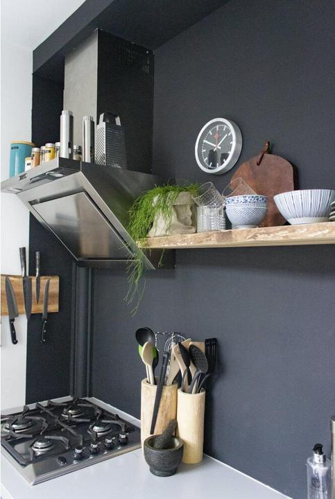 Produktbild Nextime 3998STZW - Wand-/Tischuhr "Station Stripe", Aluminium, Schwarz, Ø 19 cm (19 cm)