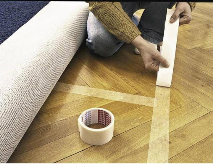 Produktbild tesa Verlegeband REMOVABLE, doppelseitiges Klebeband, rückstandsfrei entfernbar (50 mm)