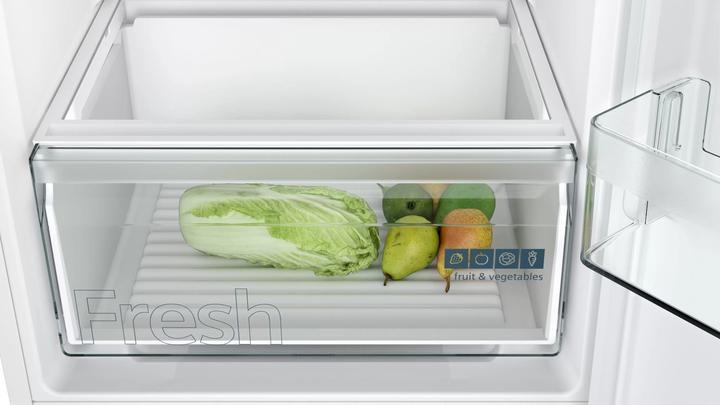 Actual product image Siemens iQ100, built-in fridge-freezer combination with bottom freezer compartment, 177.2 x 54.1 cm, flat (249 l)