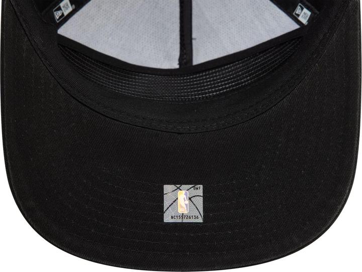 Actual product image New Era Golfer Snapback Cap - Washed Los Angeles Lakers (One size)