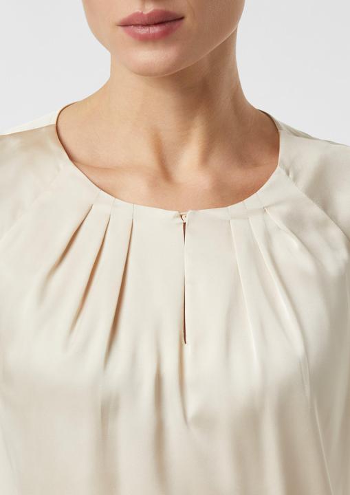 Produktbild Comma Bluse Feminine Kurzarmbluse mit Raglanärmeln und Raffung am Ausschnitt (44)