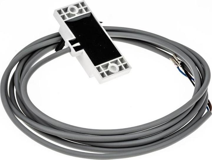 Actual product image RS PRO Proximity sensor NPN 10 30 V dc / 15 mA, cubic 10 mm, IP67 (Sensor)