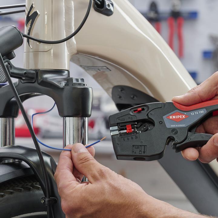 Productafbeelding Knipex NexStrip multitool voor elektriciens (190 mm)