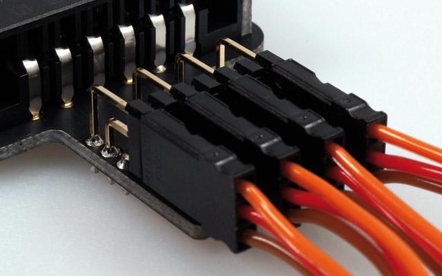 Actual product image Emcotec power wing connector pwc4 for 4 servos