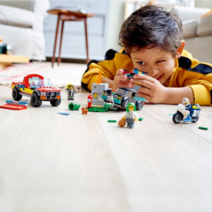 Produktbild LEGO Löscheinsatz und Verfolgungsjagd (60319, LEGO City)