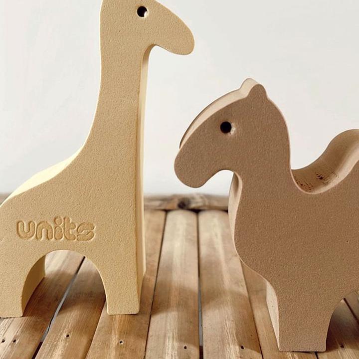 Produktbild Units 6 Small African Animals In A Box (325)