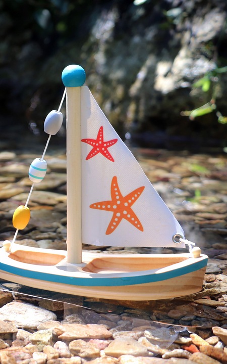 Immagine prodotto small foot Barca a vela a forma di stella marina