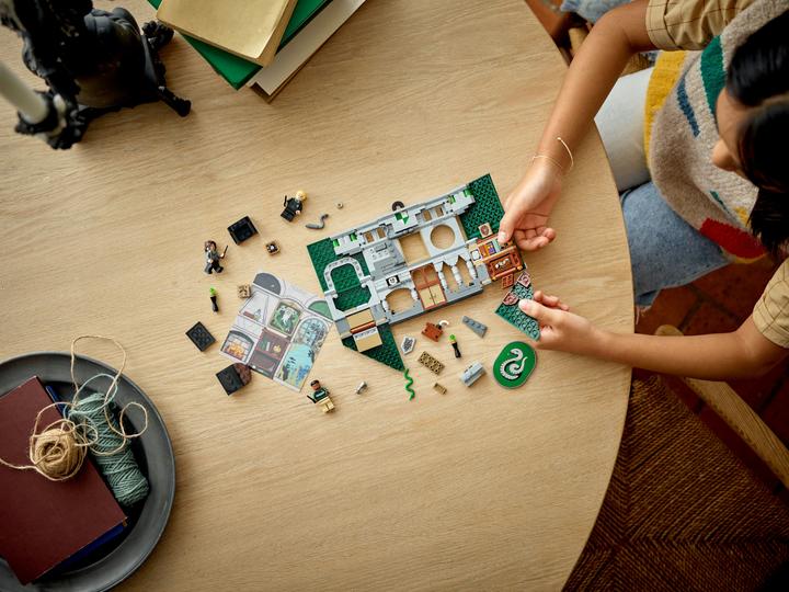 Image du produit LEGO Bannière de la maison Serpentard (76410, LEGO Harry Potter)