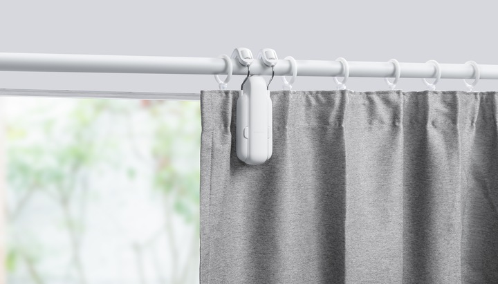Actual product image SwitchBot Smart curtain motor Rod 3 white