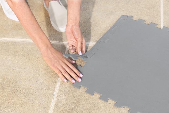 Actual product image Bestway Lay-Z-Spa Xtras floor protection tile set