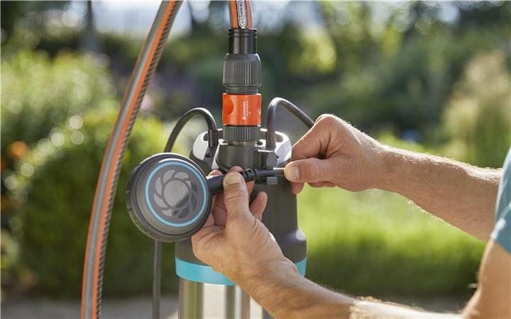 Produktbild Gardena Tauch-Druckpumpe 5900/4 (Gartenpumpe)