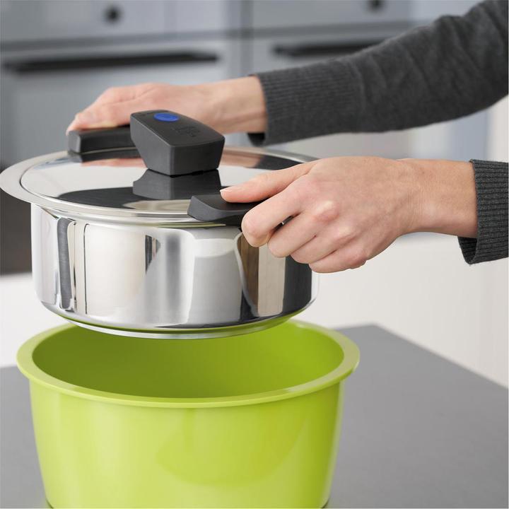 Actual product image Kuhn Rikon HOTPAN® COMFORT serving casserole green 2.0 L · Ø 18 cm (Pot, Stainless steel, 18 x 14.50 cm)