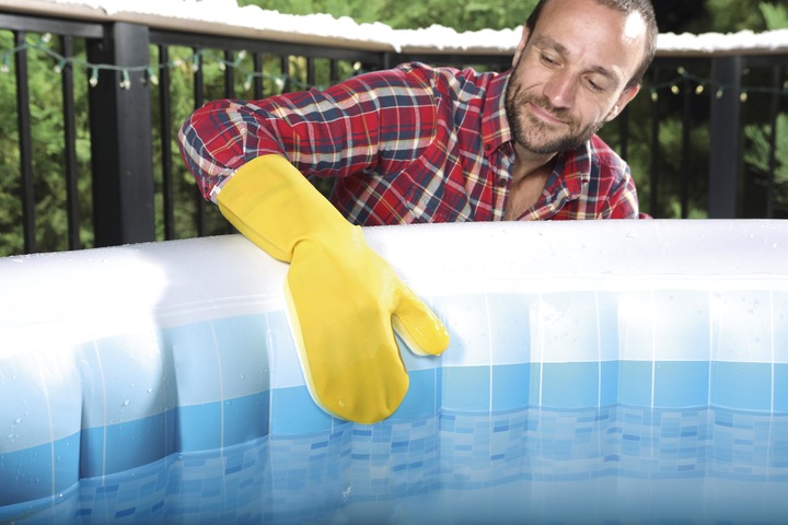Actual product image Bestway Lay-Z-Spa All-in-One Cleaning Kit