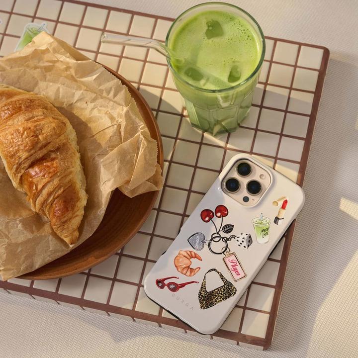 Produktbild Burga Tough Case Apple iPhone 15 - It Girl (Apple iPhone 15)